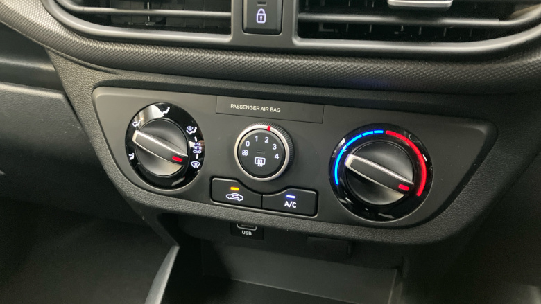 Hyundai i10 1.2 MPi SE Connect 5dr Petrol Hatchback